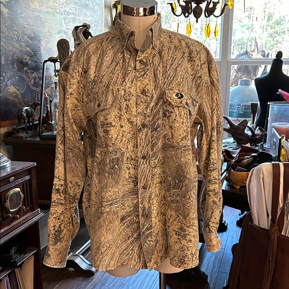 Mossy Oak Sz XL Camouflage Long Sleeve Button Down Shirt GUC